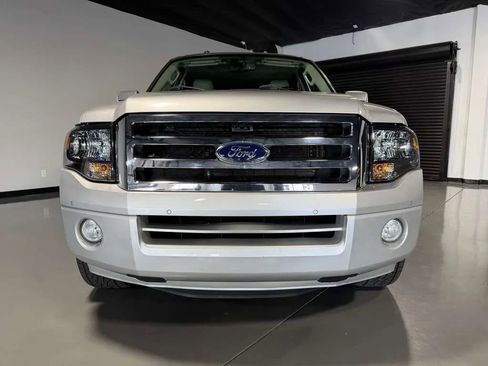 Used 2014 Ford Expedition EL Limited w/ Equipment Group 301A RWD image 2