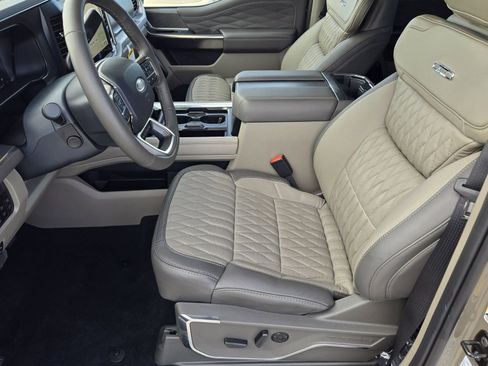 New 2026 Ford F450 Platinum w/ Platinum Plus Package image 17