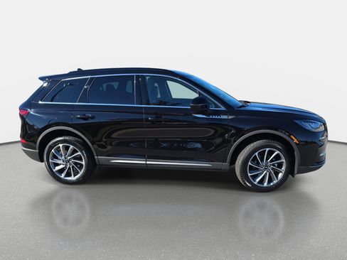 New 2026 Lincoln Corsair Premiere image 4