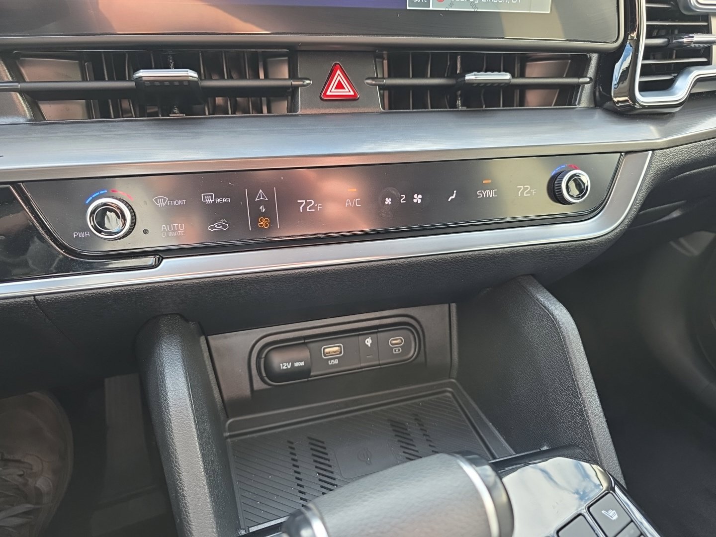 Used 2024 Kia Sportage EX FWD image 13