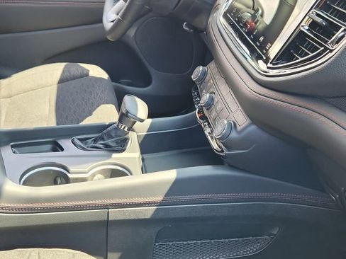 Used 2025 Dodge Durango GT w/ Blacktop Package image 15