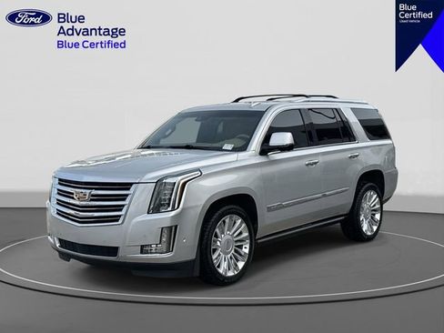 Used 2018 Cadillac Escalade Platinum image 1