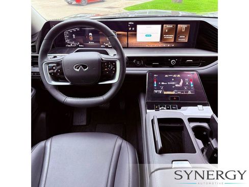 Certified 2026 INFINITI QX80 Pure AWD/4WD image 10