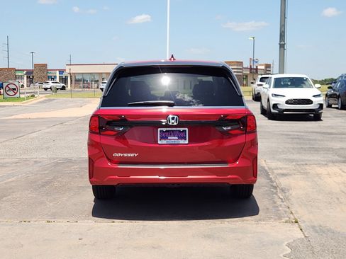 New 2026 Honda Odyssey EX-L image 8