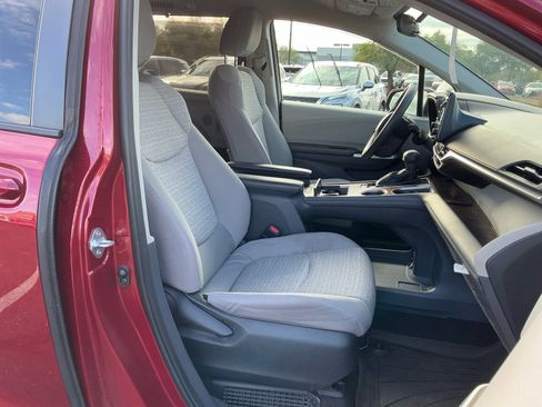 Certified 2023 Toyota Sienna LE image 19