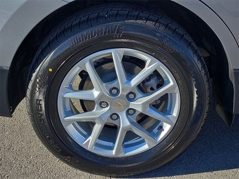 Used 2024 Chevrolet Equinox LT image 20