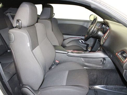 Used 2022 Dodge Challenger R/T image 11