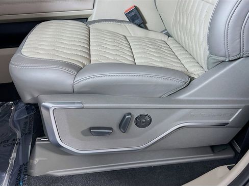 New 2026 Ford F250 Platinum AWD/4WD image 23