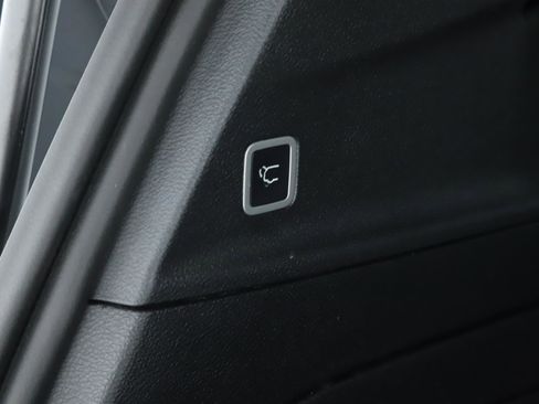 Used 2022 Chrysler Pacifica Touring-L w/ S Appearance Package image 24