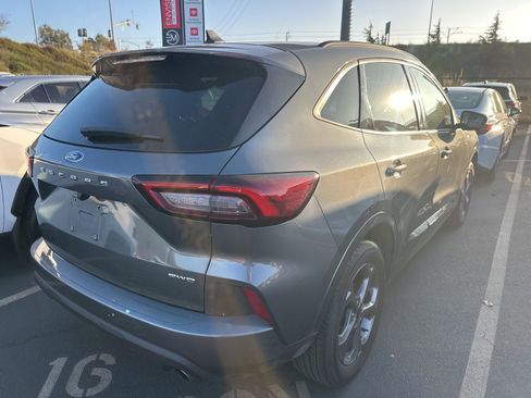 Used 2024 Ford Escape ST-Line image 4