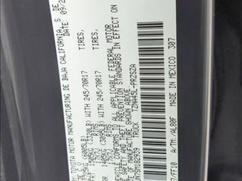 Used 2025 Toyota Tacoma SR5 AWD/4WD image 24