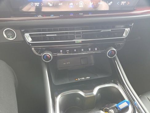 New 2026 Chevrolet Traverse Z71 w/ Enhanced Driving Package image 40