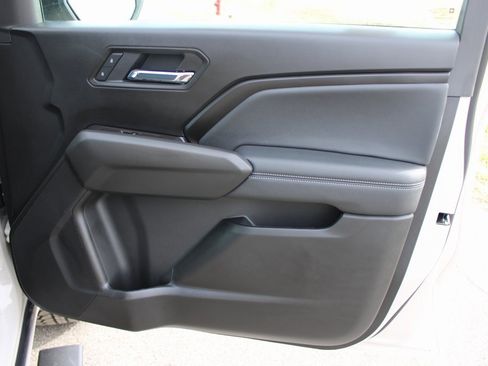 New 2026 GMC Canyon Elevation w/ Convenience Package image 15