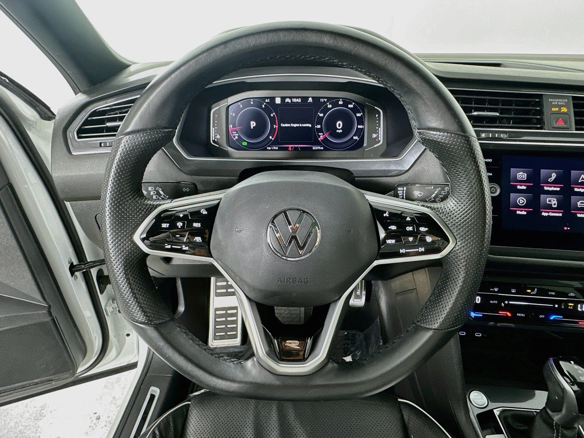 Used 2022 Volkswagen Tiguan SEL R-Line AWD/4WD image 11