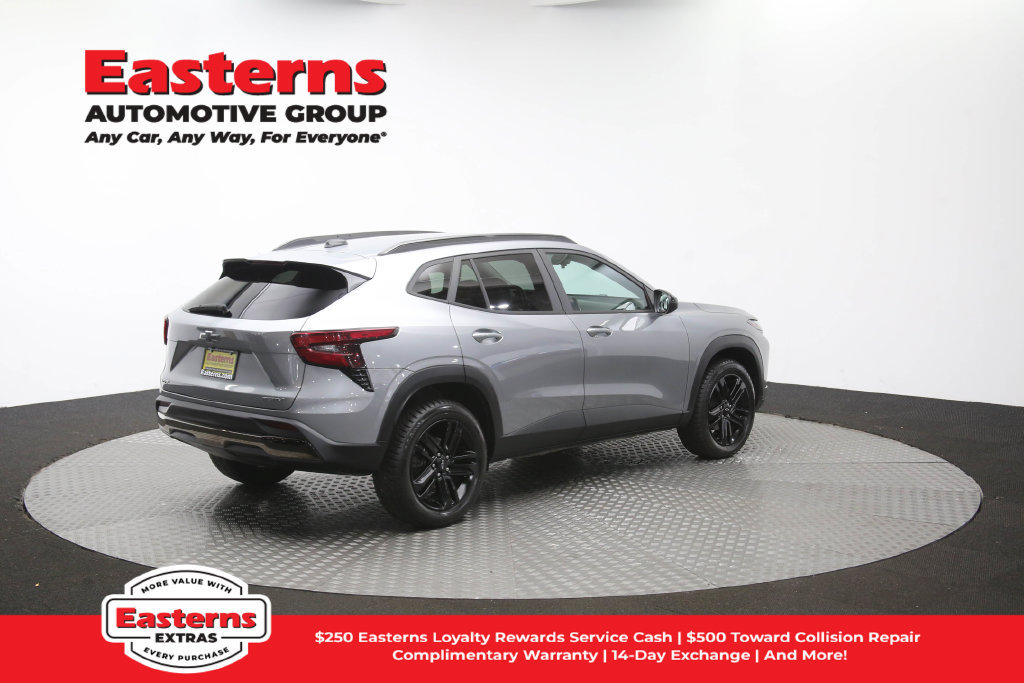 Used 2024 Chevrolet Trax ACTIV FWD image 41