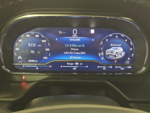 Used 2022 Chevrolet Tahoe LT w/ Luxury Package RWD image 16