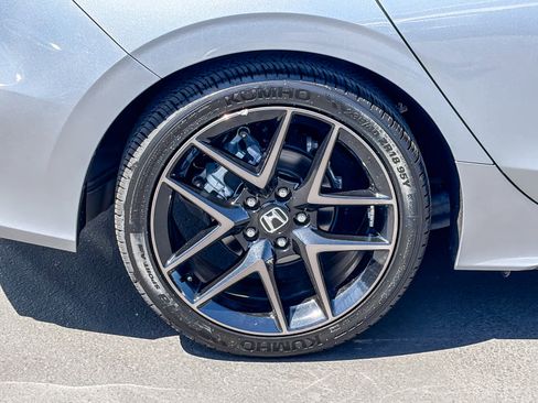 Used 2024 Honda Civic Sport Touring image 10