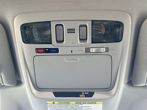 Used 2019 Subaru Outback 2.5i Touring image 13
