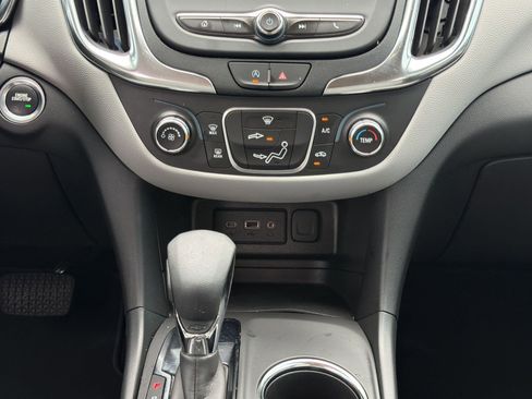 Used 2024 Chevrolet Equinox LS w/ LS Convenience Package FWD image 17