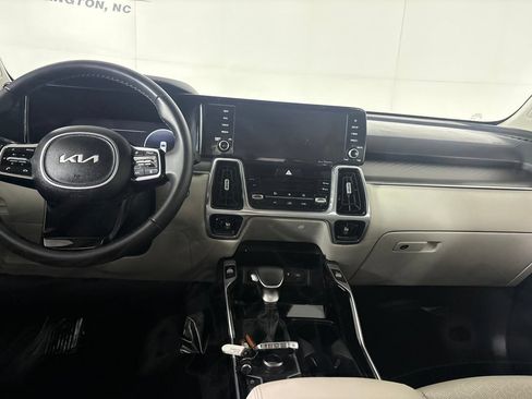 Used 2023 Kia Sorento SX AWD/4WD image 28