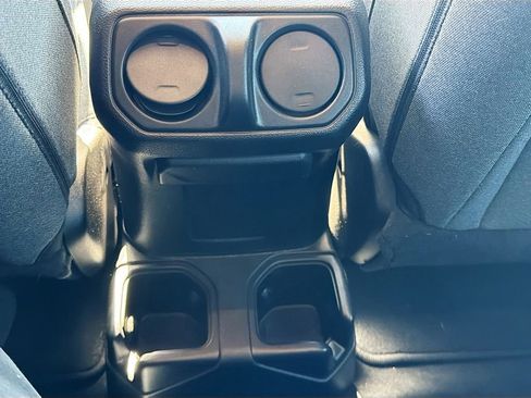 Used 2024 Jeep Wrangler Sport S image 21
