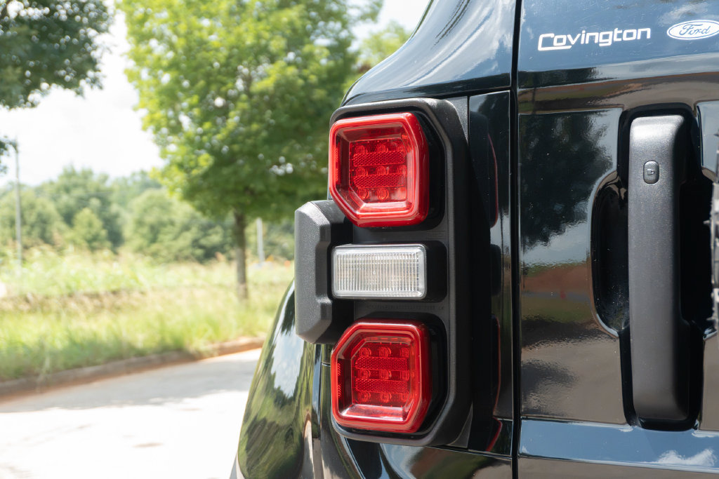 Used 2024 Ford Bronco Raptor w/ Interior Carbon Fiber Pack 6 AWD/4WD image 13