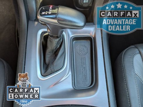 Used 2022 Dodge Charger SXT w/ Plus Group RWD image 9