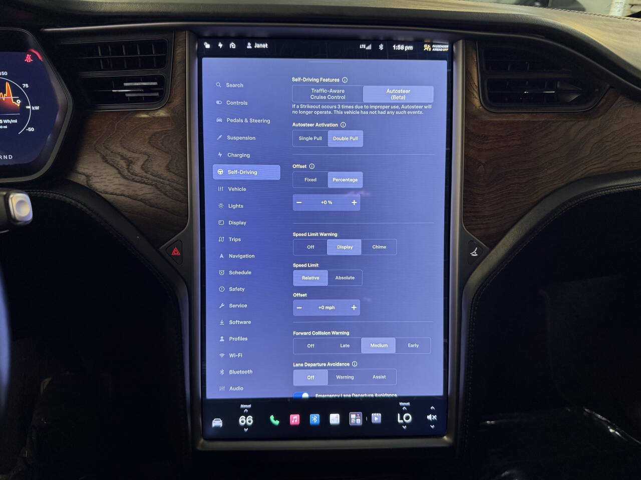 Used 2020 Tesla Model X Long Range AWD/4WD image 18