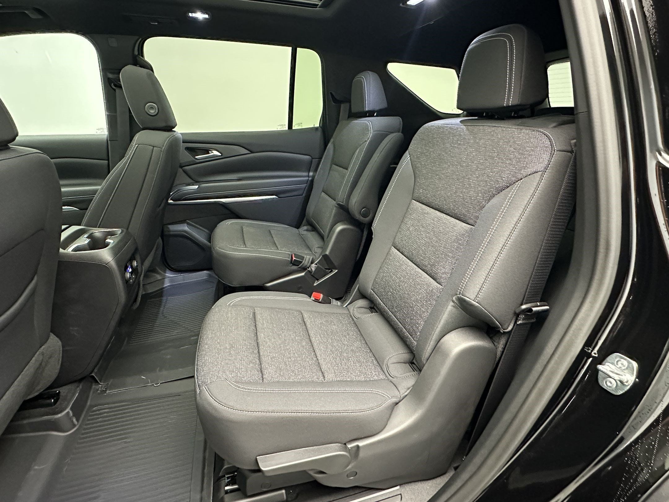 Used 2026 Chevrolet Traverse LT w/ Sun and Wheel Package AWD/4WD image 23