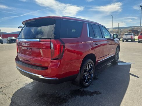Certified 2025 GMC Yukon Elevation image 3
