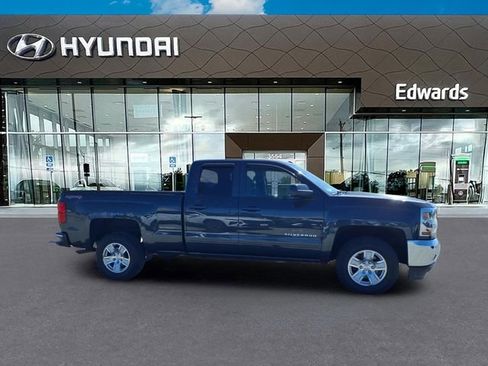 Used 2017 Chevrolet Silverado 1500 LT w/ All Star Edition AWD/4WD image 8