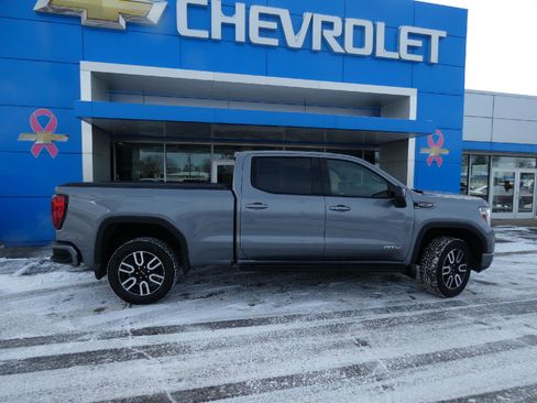 Used 2021 GMC Sierra 1500 AT4 w/ AT4 Premium Package image 2