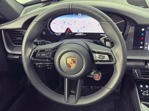 Used 2025 Porsche 911 Carrera image 20
