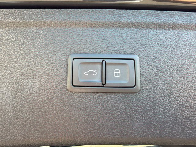 Used 2023 Audi Q5 2.0T Premium w/ Convenience Package AWD/4WD image 18