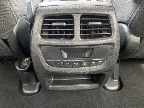 Certified 2022 Honda Pilot Sport image 17