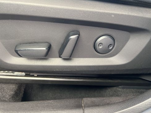 Used 2024 Mitsubishi Outlander SE image 20