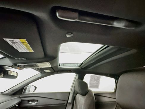 Used 2025 Honda Accord Sport image 24