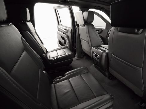 Used 2023 GMC Yukon XL Denali w/ Denali Reserve Package image 26