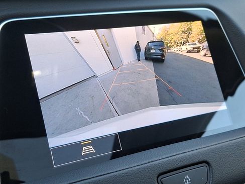 Used 2021 Cadillac XT4 Premium Luxury image 31