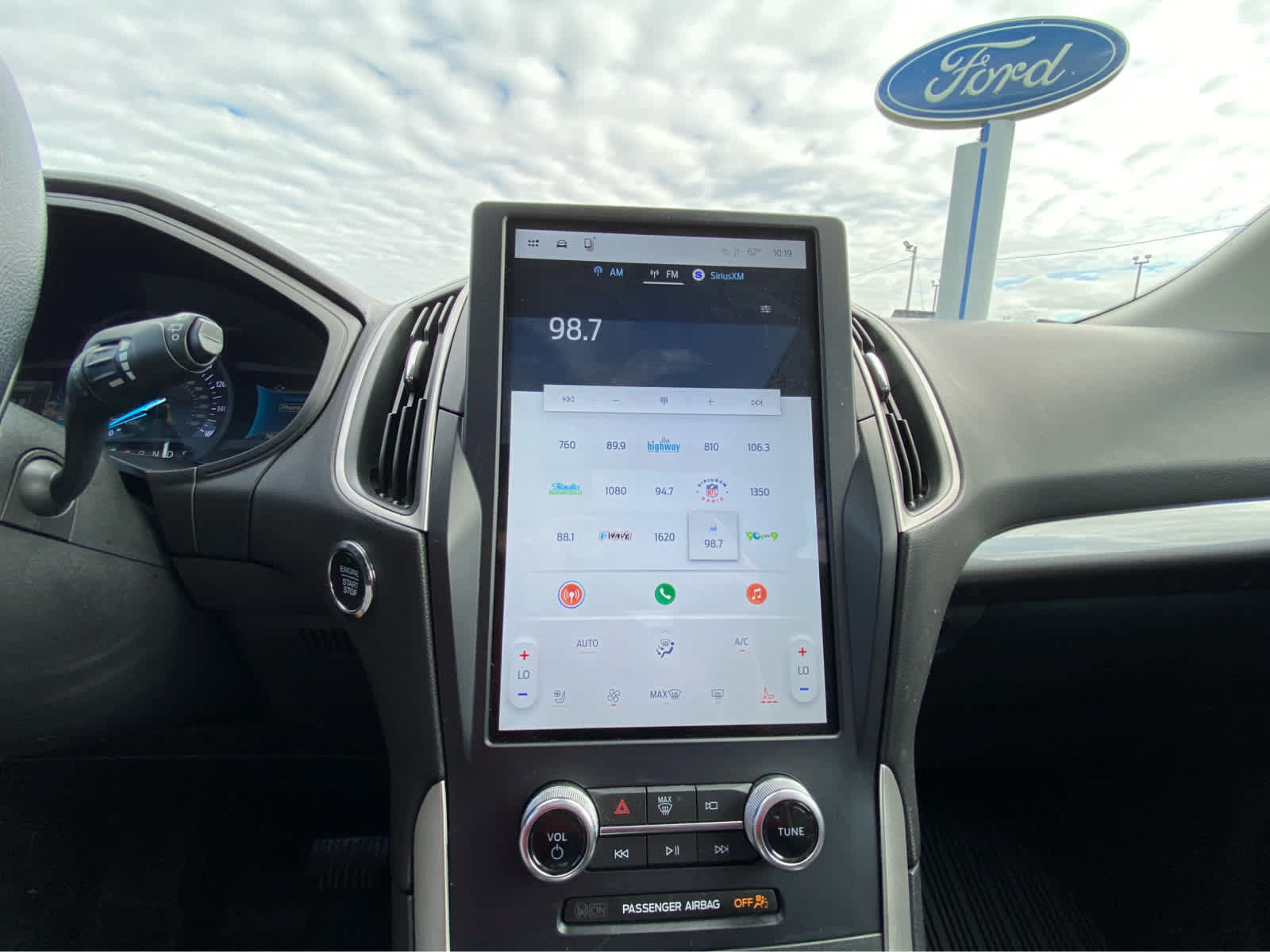 Used 2024 Ford Edge SEL w/ Convenience Package AWD/4WD image 30