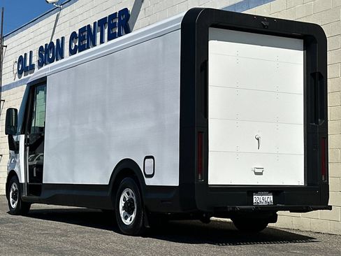 Used 2023 Chevrolet Brightdrop 600 w/ Active Safety Package 2 AWD/4WD image 6
