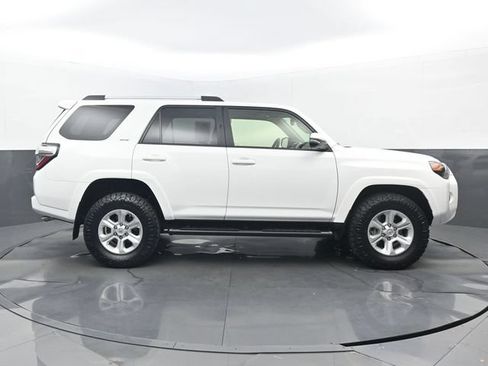 Used 2024 Toyota 4Runner SR5 Premium w/ Moonroof Package AWD/4WD image 2