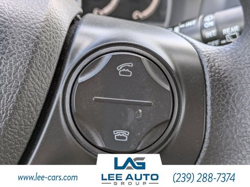 Used 2014 Toyota Venza LE FWD image 20