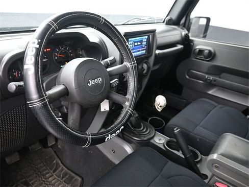 Used 2009 Jeep Wrangler X image 19