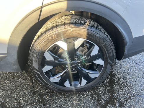 Used 2023 Kia Sportage X-Line w/ X-Line Premium Package image 11