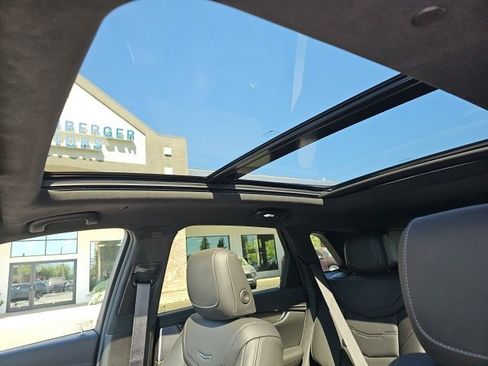 Used 2022 Cadillac XT5 Premium Luxury image 43