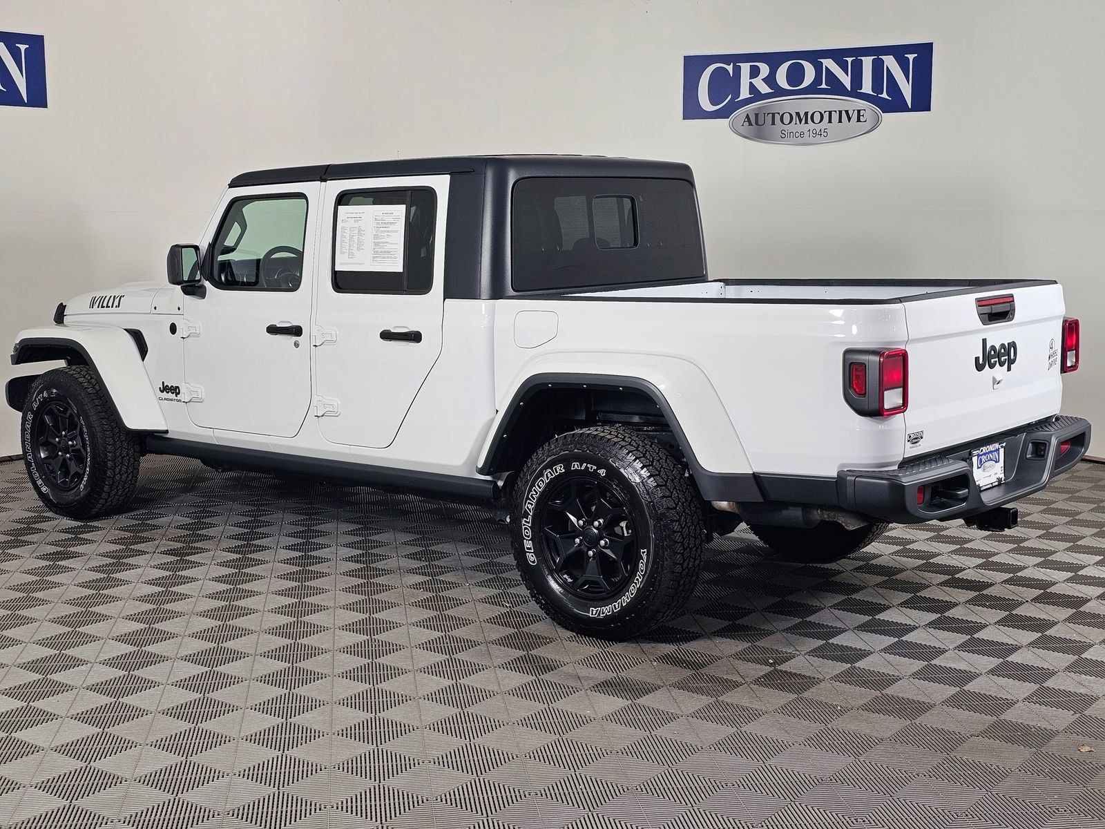 Used 2021 Jeep Gladiator Overland AWD/4WD image 33