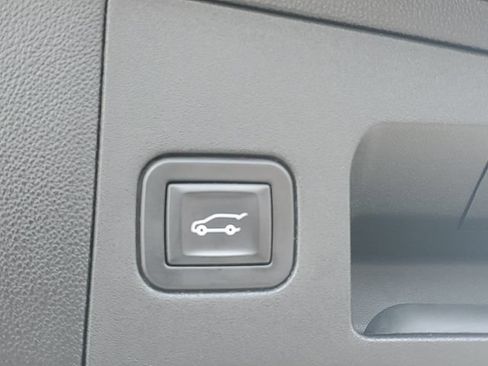 Used 2019 Cadillac XT5 Premium Luxury AWD/4WD image 9