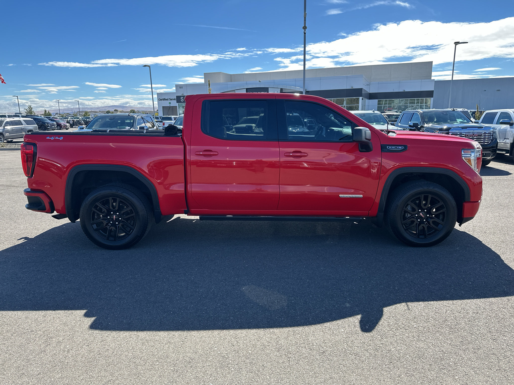 Used 2020 GMC Sierra 1500 Elevation w/ Elevation Value Package AWD/4WD image 9
