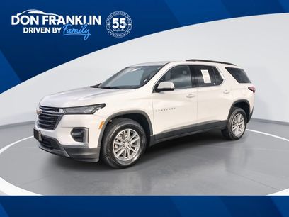 Used 2023 Chevrolet Traverse LT